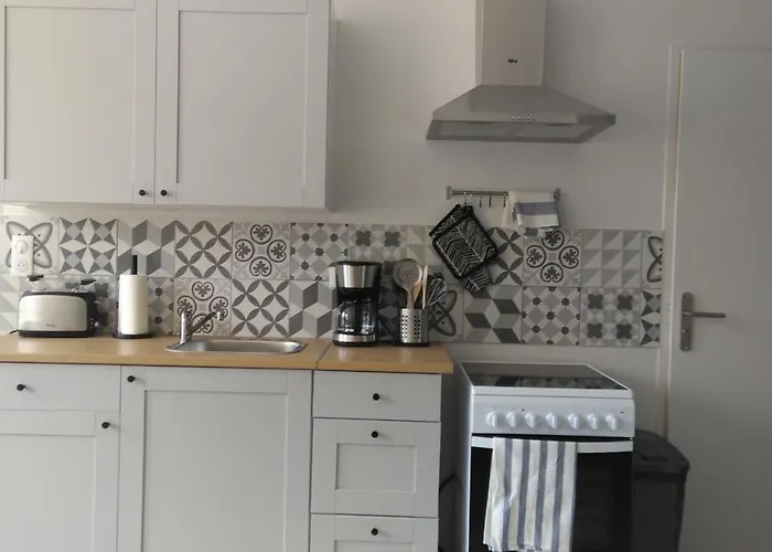 Au 157 - Locations Contrexéville