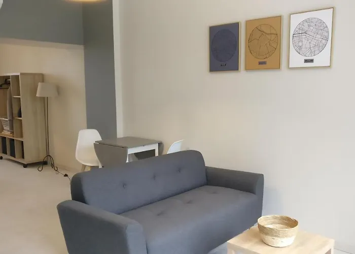 Au 157 - Locations Contrexeville