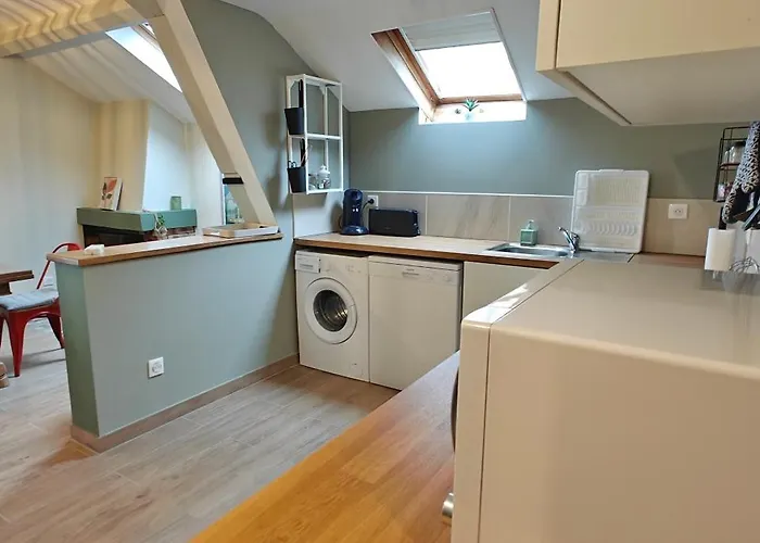 Au 157 - Locations Apartment *