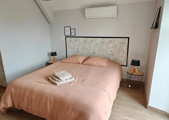 Au 157 - Locations Apartment Contrexeville